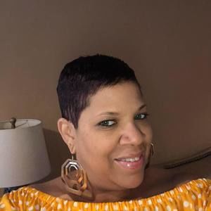 Meet your Posher, Carol